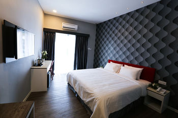 Cenang Plaza Beach Hotel